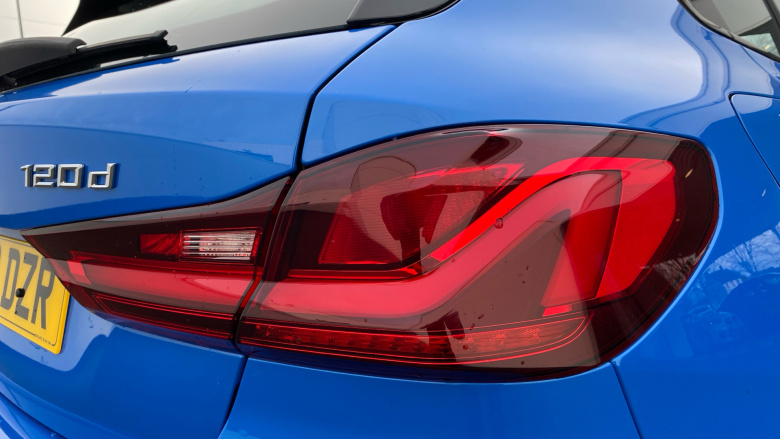 BMW 1 Series 120d M Sport 5dr Step Auto [Live Cockpit Pro] Diesel Hatchback